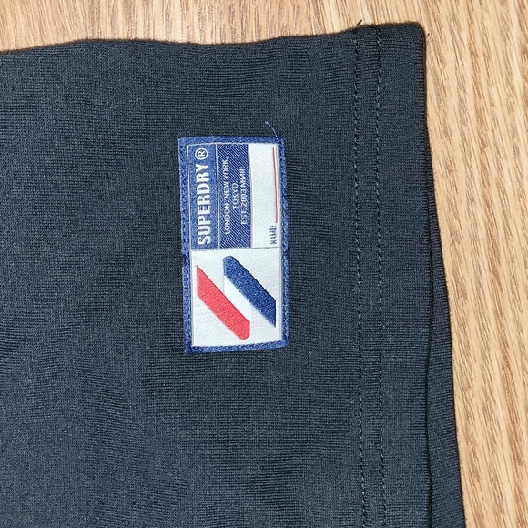 New Superdry Brand Tee set in Black and White size US Large/UK XL - Picture 3 of 7